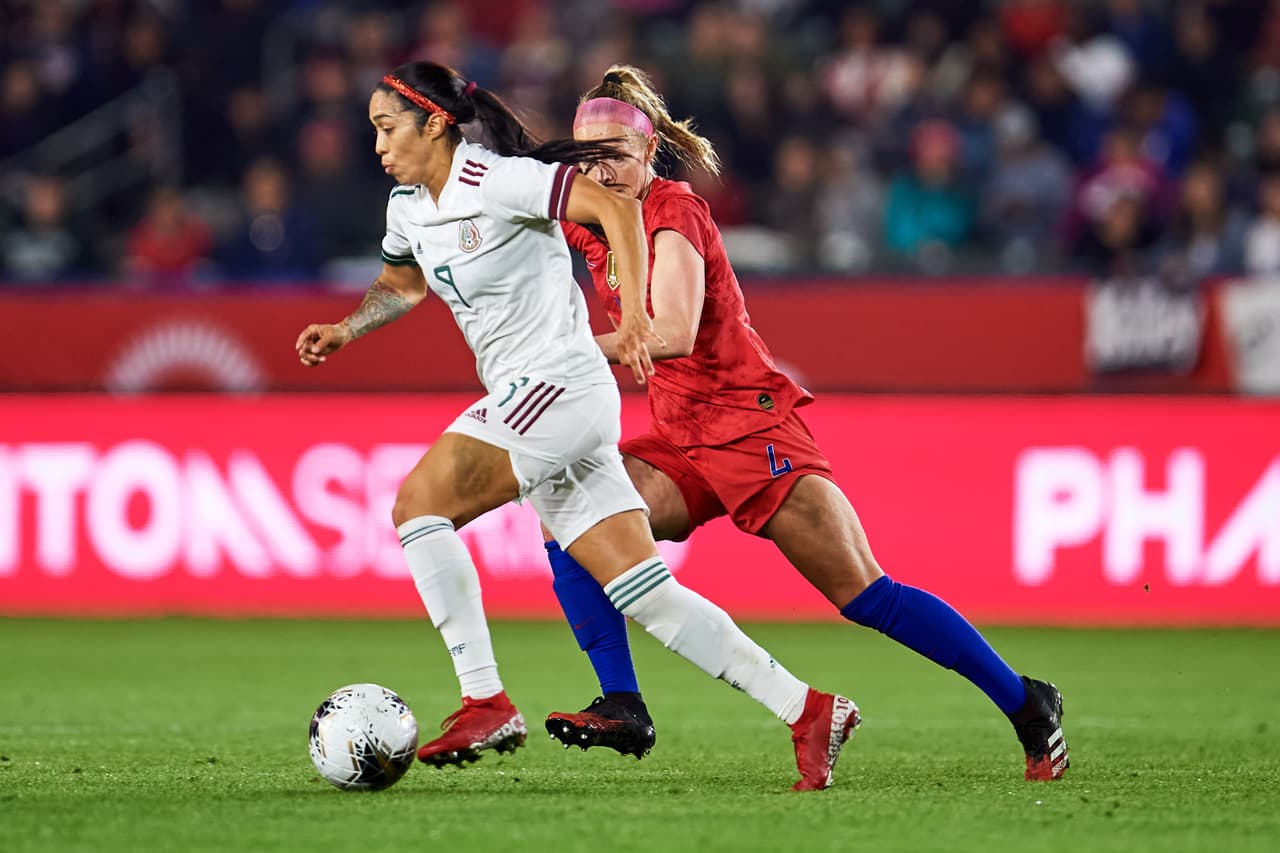 Con goles de Christen Press, Rose Lavelle y doblete de Samantha Mewis, Estados Unidos golea y elimina a México.