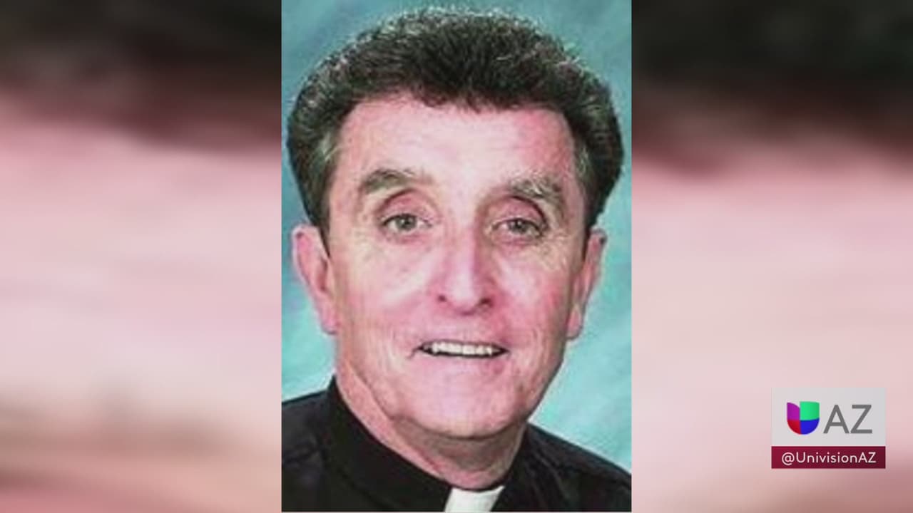 Presentan cargos de abuso sexual contra un sacerdote de Arizona
