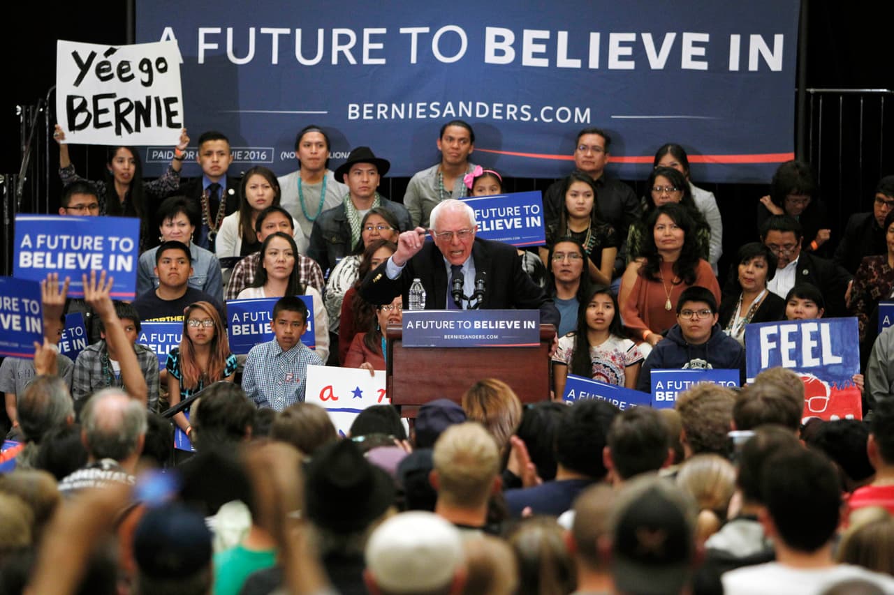 ‘Yéego Bernie’: La bienvenida a Sanders de la mayor comunidad indígena del país