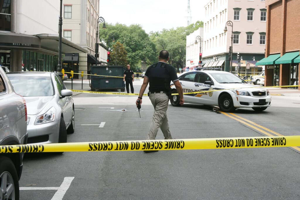 Pelea entre dos mujeres desencadena un tiroteo que deja como saldo 11 heridos en Georgia