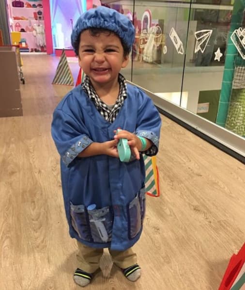 Los mellizos enternecen a los seguidores de Bibi con sus ocurrencias. Hace dos meses la actriz compartió esta imagen de 'su doctor' preferido.