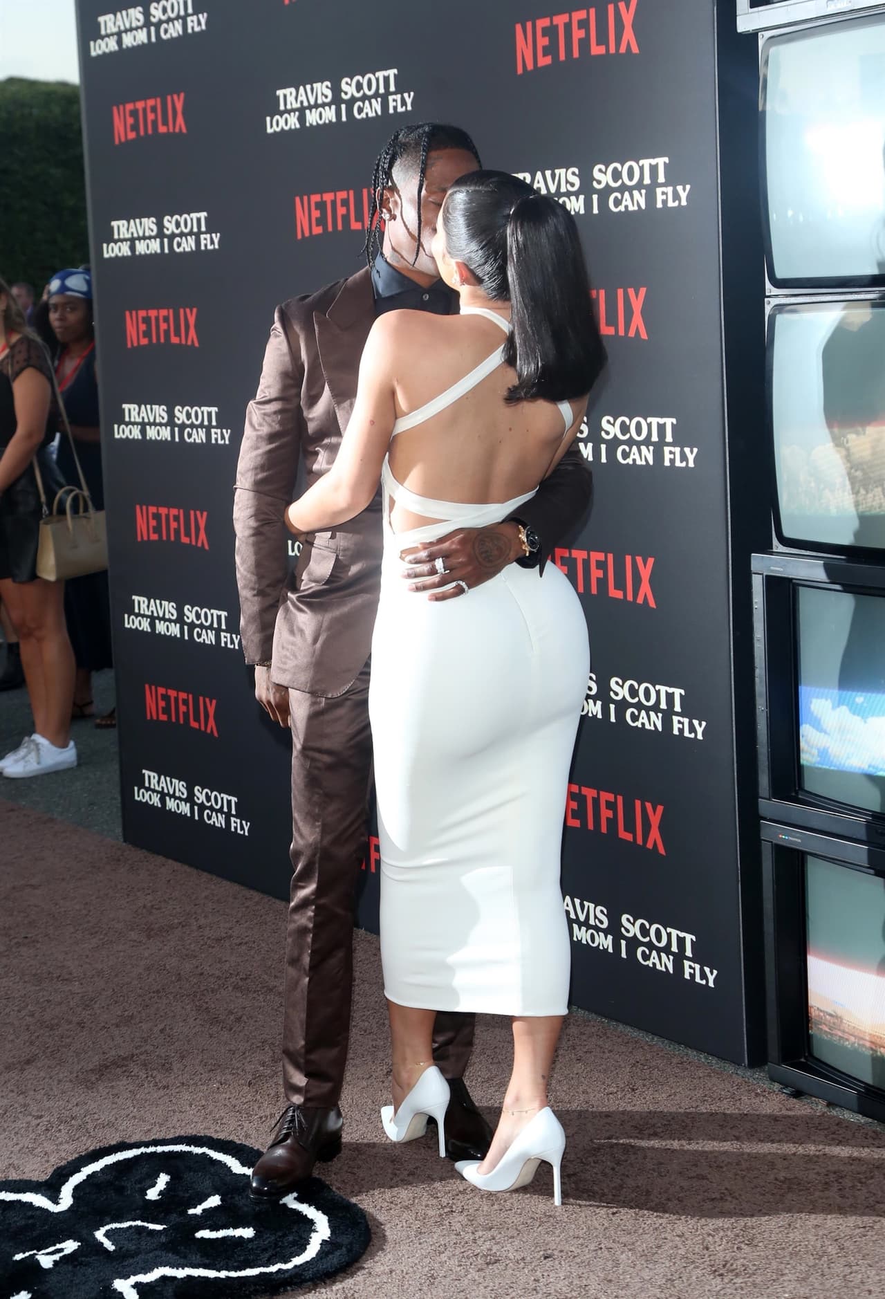 Jenner y Scott fueron vistos juntos por última vez en el estreno del documental del rapero, 
<b><a href="https://www.univision.com/famosos/en-fotos-el-debut-de-stormi-la-hija-de-kylie-jenner-y-travis-scott-en-una-alfombra-roja-fotos" target="_blank">'Travis Scott: look mom I can fly',</a></b> el pasado 28 de agosto.
<br>