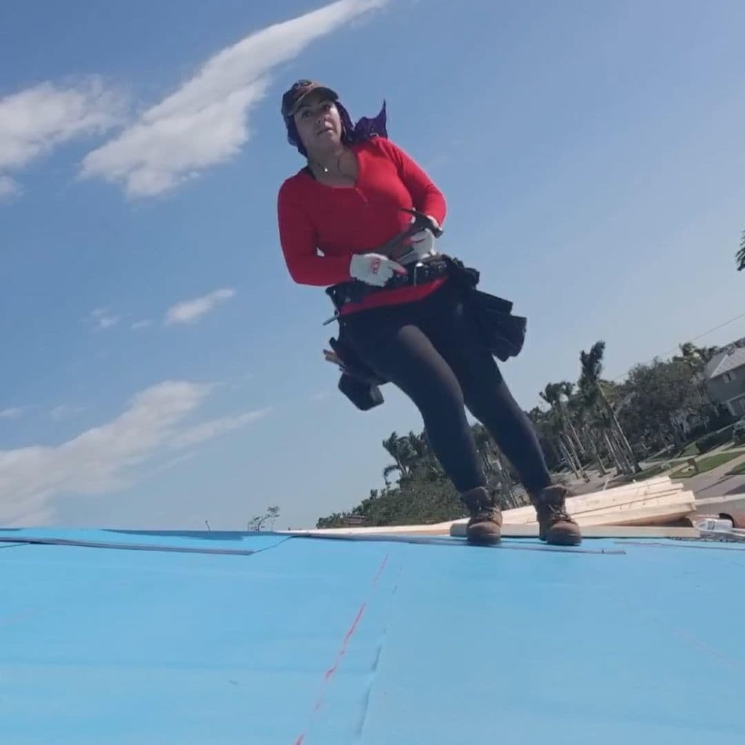 Más de 2 mil personas enviaron la historia con la que podrían ser ganadores. Francisca y su equipo leyeron cada una de ellas y preseleccionaron 20, algunas la llevaron a las risas y otras a las lágrimas, por lo que, elegir solo una fue complicado, entre ellas estaba la de Lilia Chávez, ganadora del gran premio.