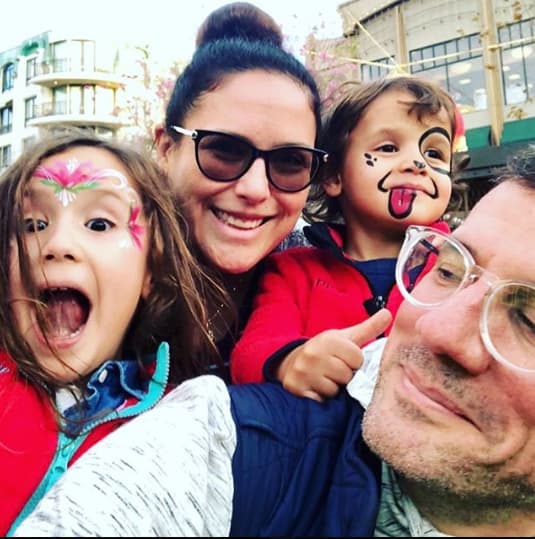 Junto a Otto Padrón, Angélica ha procreado dos hijos: 
<a href="https://www.univision.com/entretenimiento/celebridades/los-hijos-de-angelica-vale-ya-estan-enormes-y-danico-es-igualito-a-su-mama-fotos" target="_blank">Angélica Masiel y Daniel Nicolás. </a>