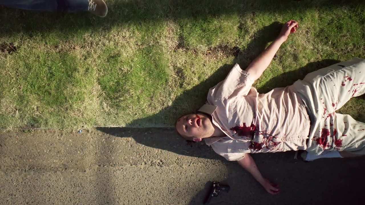 Ramón lay on the sidewalk with a gunshot on his forehead. ‘El Chapo’ had finally beaten one of his greatest enemies. It was now time to take care of Benjamin.