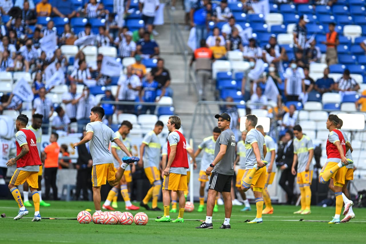 Monterrey y Tigres no pasaron del empate en un Clásico Regio que tuvo jugadas emocionantes pero los puntos se dividieron.