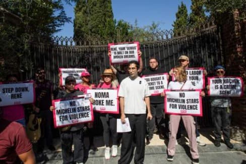 Chef que fundó reconocido restaurante renuncia tras señalamientos de exempleados, en Los Ángeles