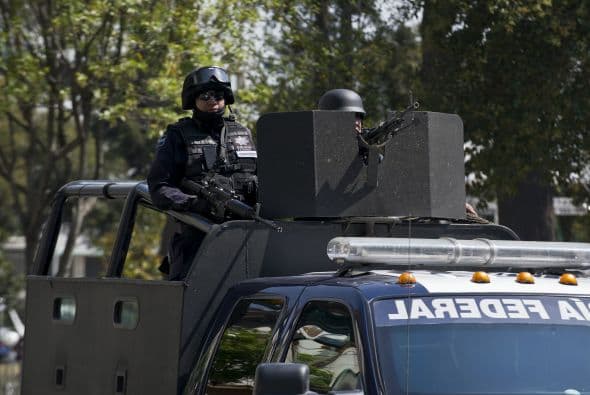 Desde hace unos días cientos de soldados, policías federales y elementos de la Secretaría de Seguridad Ciudadana del Estado de México resguardan la capital mexiquense.
