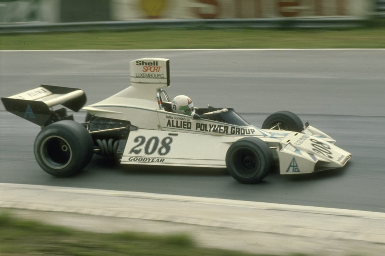 La italiana Lombardi, que debutó a sus 33 años, hizo parte de los equipos Brabham, March y Williams durante su participación en la 'gran carpa'. Falleció de cáncer a sus 51 años.