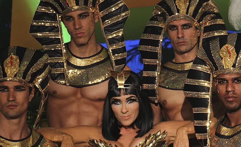 Aseguran que el video o las imágenes que ha revelado de éste son idénticos al video musical de 'La California Girl'.