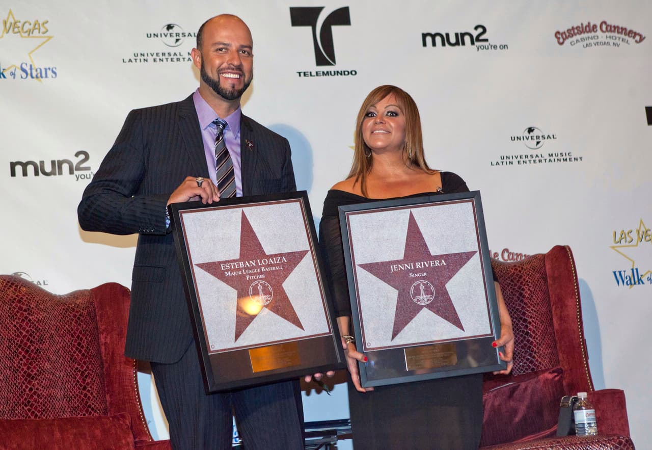 Segun la policía de San Diego, la caminoneta en la que transitaba el exlanzador de las Medias Blancas de Chicago tenía un "compartimiento sofisticado" para esconder contrabando como drogas, armas o dinero.