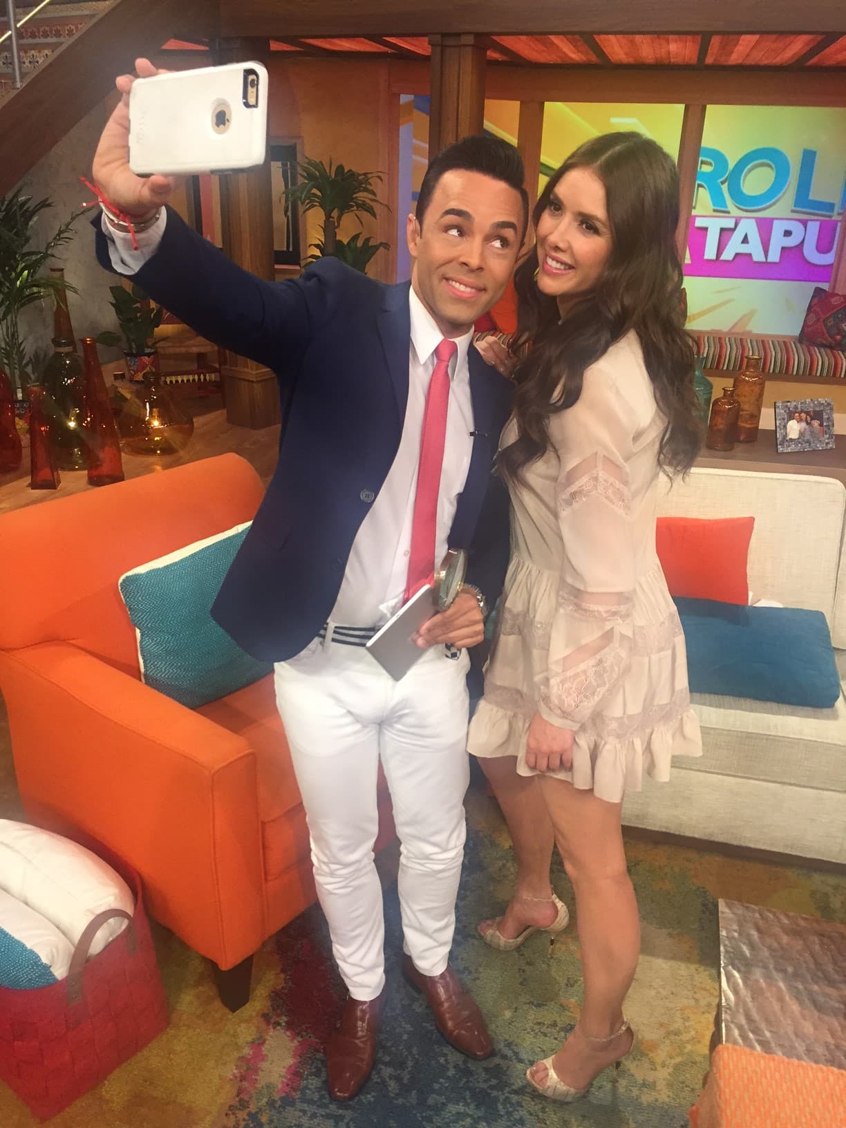 Los sorprendimos en el momento en que posaban para la 'selfie' del recuerdo.