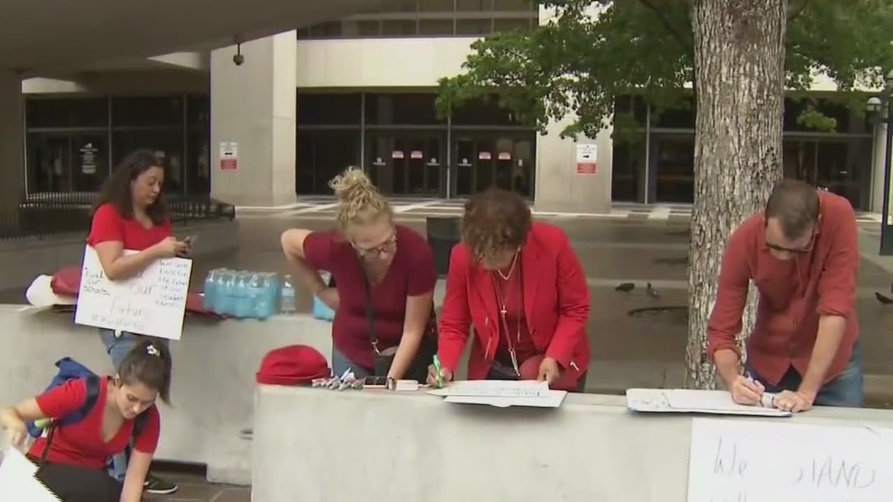 Maestros de Miami-Dade llegan a Tallahassee para solicitar aumentos salariales