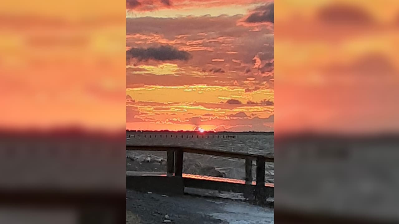 KarLiz Morales Aguirre nos compartió esta foto desde la playa.