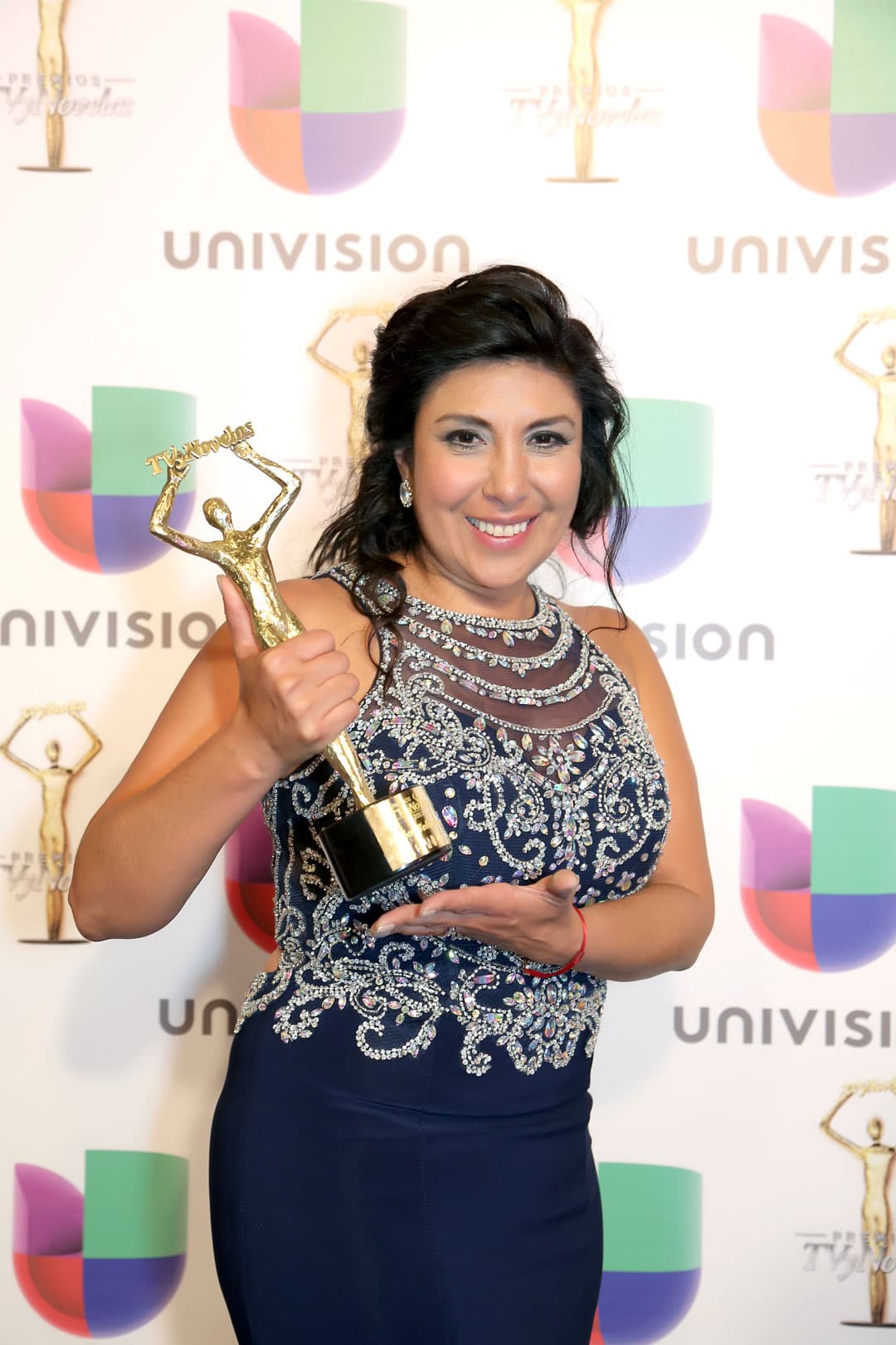 La productora 
<b>Gisselle González</b> se llevó el premio de la 
<b>'Mejor Telenovela' por 'La Candidata'.</b>