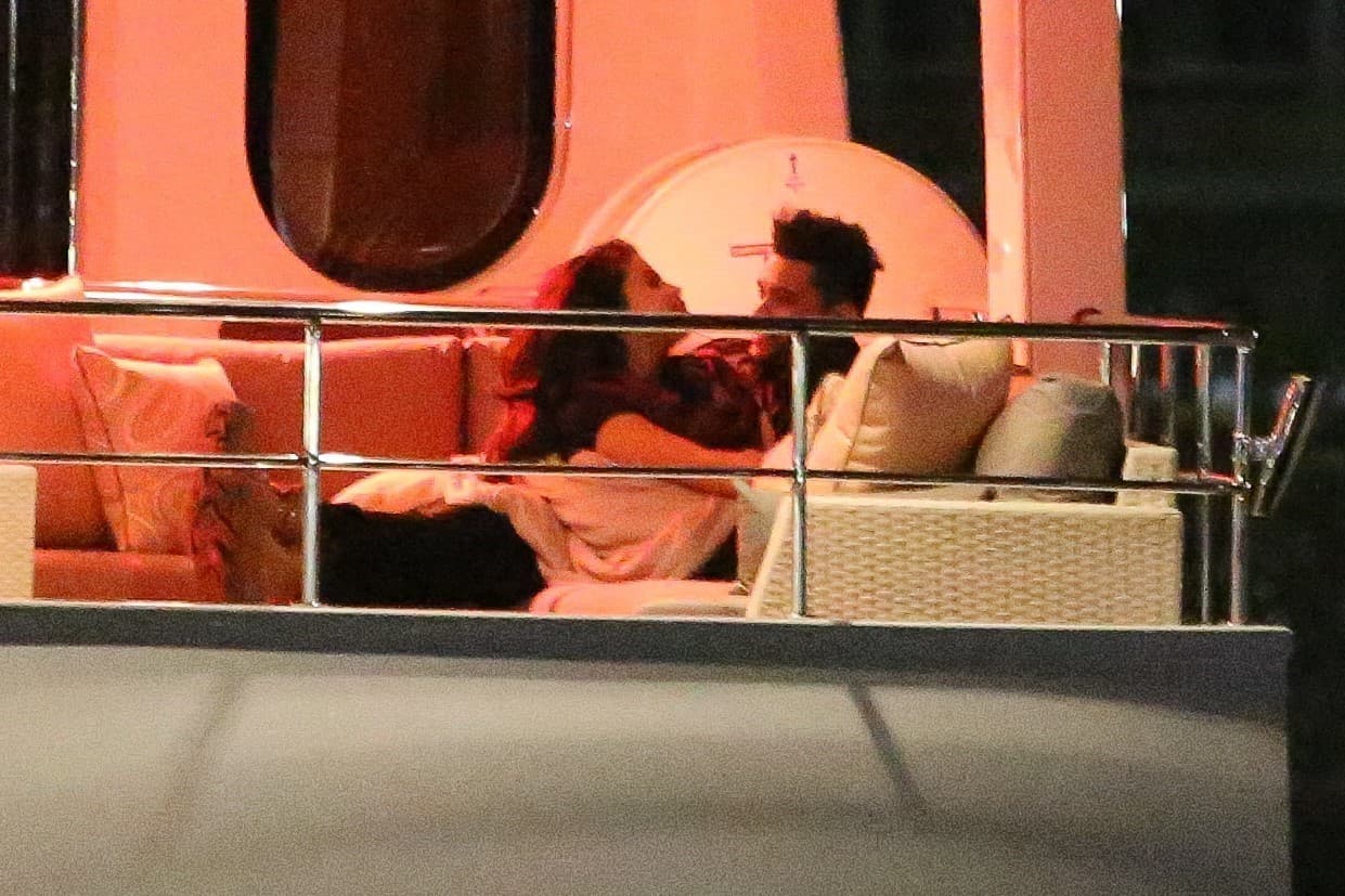 Selena Gomez y The Weeknd tuvieron una noche romántica en un yate para celebrar el Día de San Valentín.