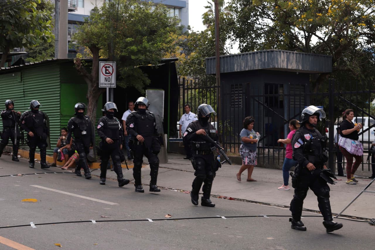 Tensión en El Salvador: Bukele se enfrenta al Parlamento por la aprobación de un préstamo para la seguridad