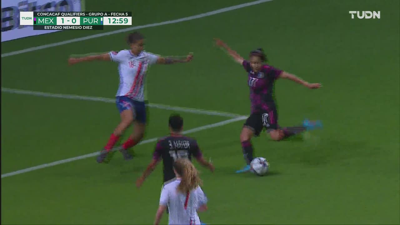 ¡Quieren Mundial! Ovalle le 'rompe' las manos a Roque para el 1-0