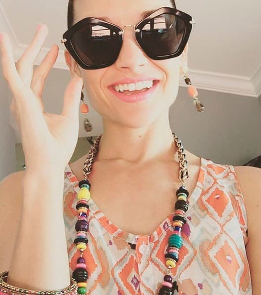 Natalia Jiménez presumió sus gafas de sol y se mostró súper feliz por su nominación a Latin GRAMMY.