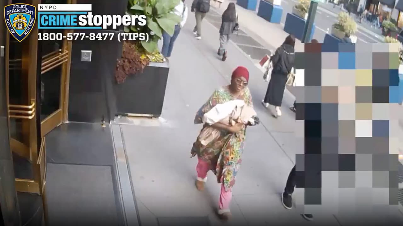 Buscan a sospechosa de abandonar a una bebé recién nacida en la estación Penn de Manhattan.