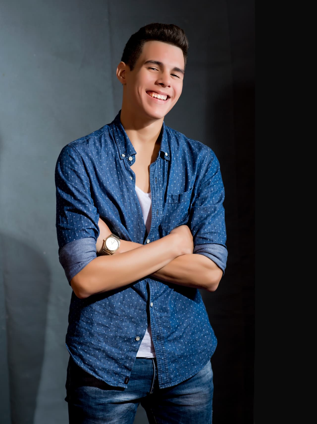 Zabdiel es el chico sentimental de La Banda. Hasta Ricky dijo que llora durante los comerciales. Es un boricua que ha sabido ganarse el corazón de las chicas.