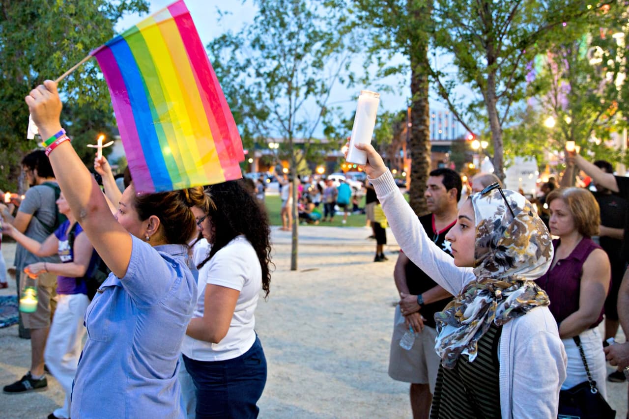After Orlando shooting, LGBT and Hispanic community bond with local Muslims