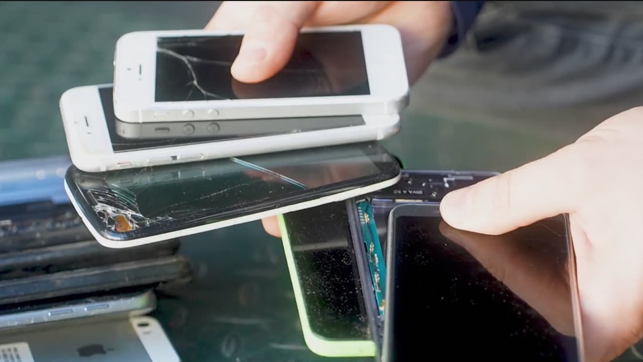 Californianos pagarán tarifa extra por productos con baterías para promover reciclaje