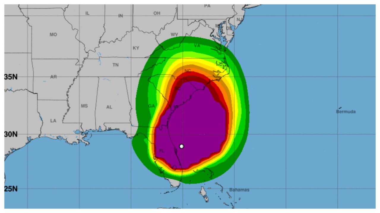 Tras salir por la costa este de Florida, Ian se convierte de nuevo en huracán: esta sería la trayectoria