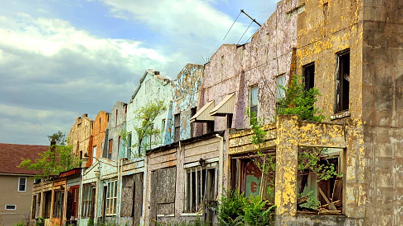 Esta ciudad no es texana, pero es la más desdichada de todo Estados Unidos y es Gary, Indiana. El estudio utilizó datos de mil ciudades e incluyó varios factores como el cambio de población, el porcentaje de personas que trabajan y los ingresos de las familias.