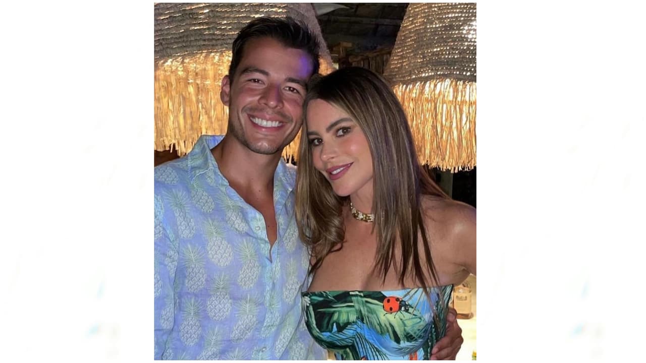 Su hijo Manolo ya tiene 30 años y suele acompañarla en algunos eventos públicos, como entregas de premios y otras ceremonias de Hollywood.