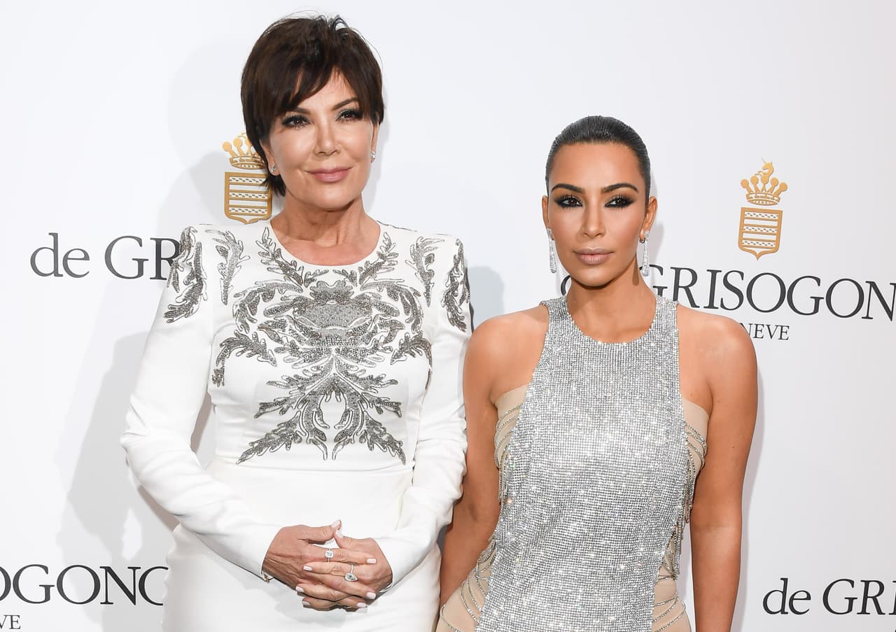 "Kim está bien. 
<b>Está muy ocupada</b>, trabajando en todos sus diferentes proyectos", mencionó.
<br>