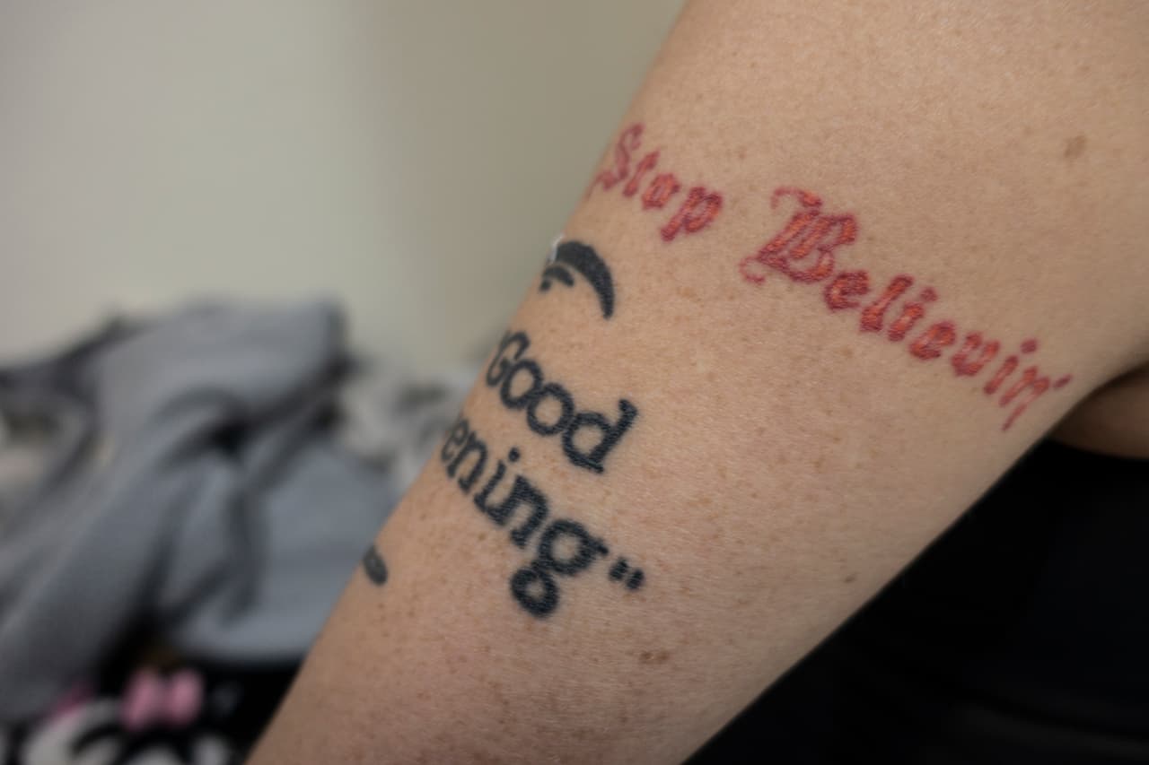 "Nunca dejes de creer" y "Buenas noches".