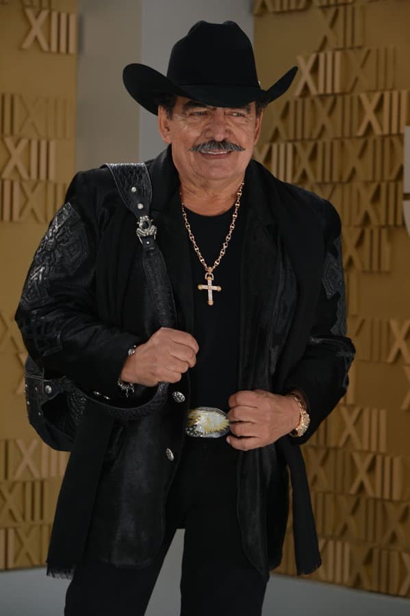Joan fue ganador de cuatro premios GRAMMY y siete Latin GRAMMY.