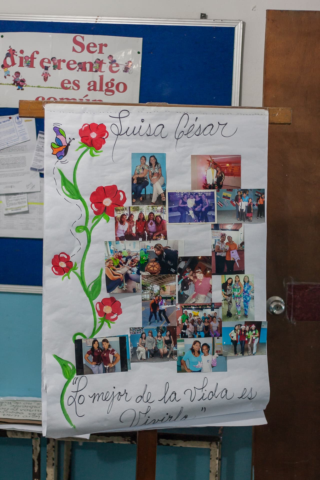 Como parte de los consejos de la psicóloga Aimara Domínguez, personal del Ministerio de Educación, las profesoras elaboraron una cartelera con fotografías de Luisa César en la que escribieron una de las frases favoritas de la educadora.