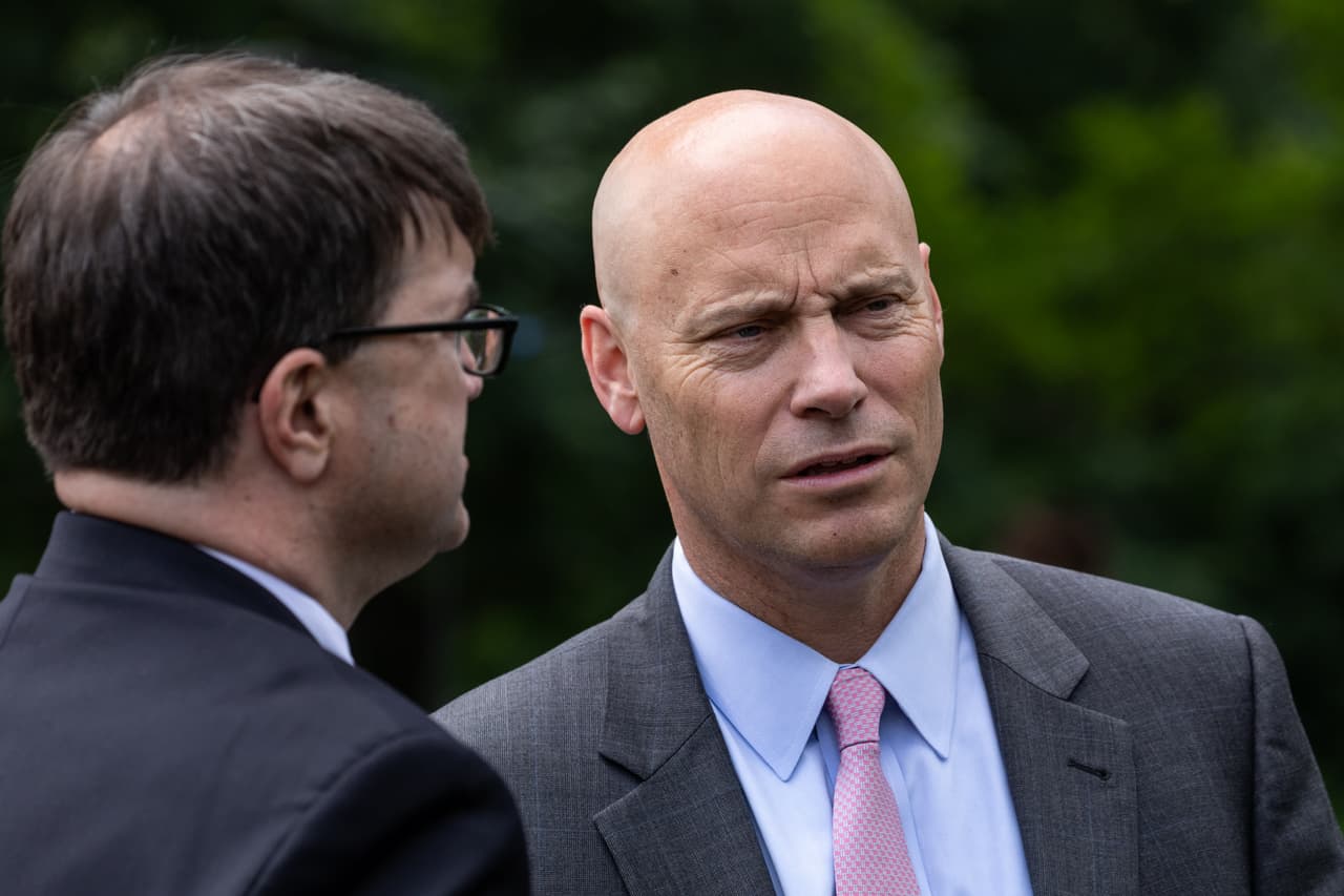 Short hizo las declaraciones a los periodistas en la mañana de este viernes.