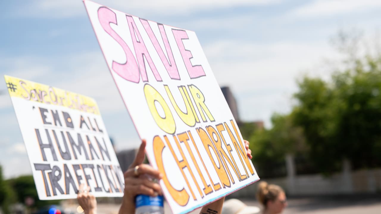 Niños de 12 años, víctimas de trata de personas en Virginia, revelan autoridades