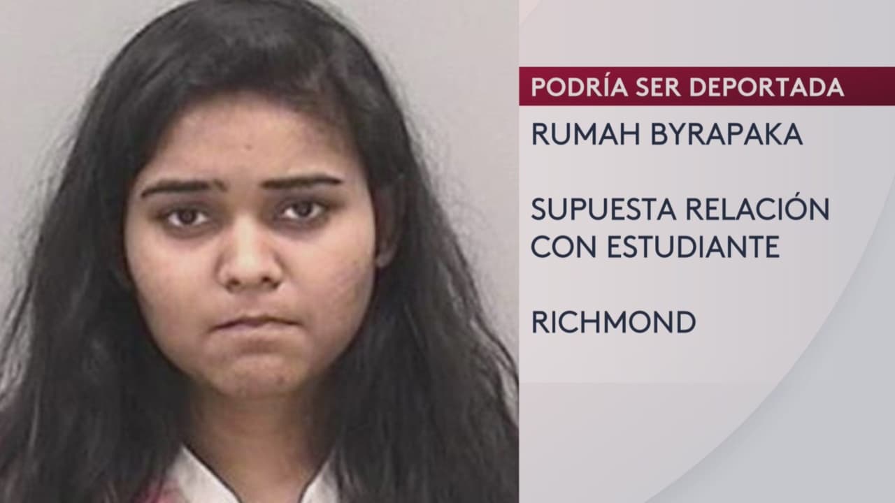 Maestra acusada de abusar sexualmente de un adolescente podría ser deportada