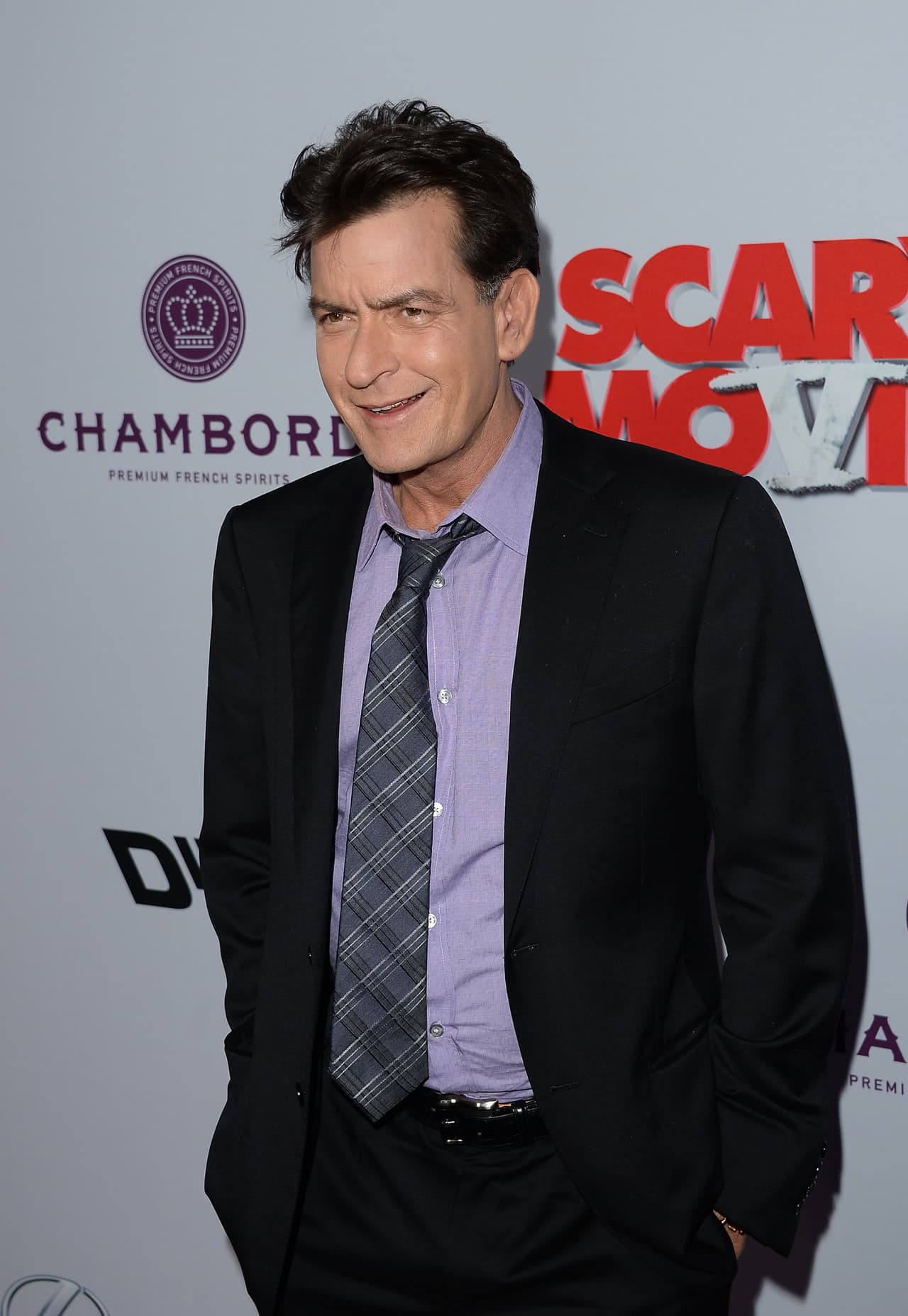 Sin embargo, tras cuatro años de ocultarlo, Charlie decidió revelar su historia.