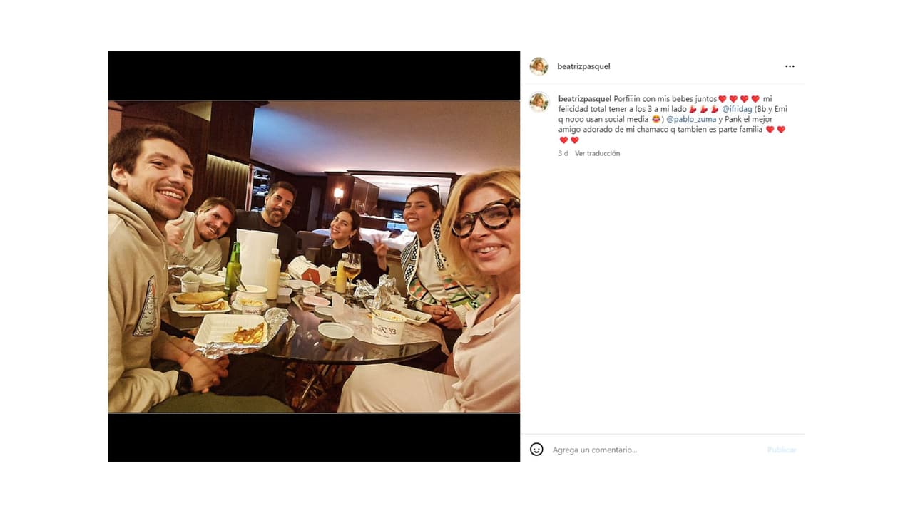 Frida Sofía conviviendo con su familia paterna.