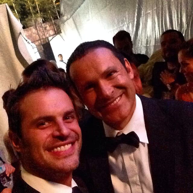 Por supuesto, también está Alan Tacher, a quien todas las mujeres le agradecen que hace muchos años llevara a su hermanito a los foros de televisión.