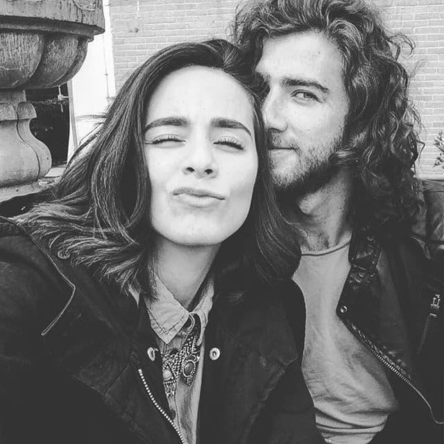 Sólo hay que echar un ojito a su hermano José Luis para gritarle "¡cuñada!" a la protagonista de "La Vecina".