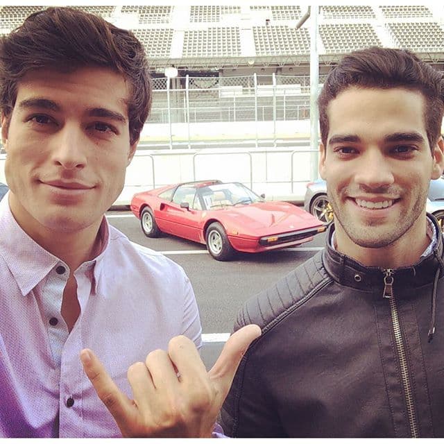 Lo mismo pasa con el guapo Danilo Carrera y su primo Guty, quien viajó a México para hacerle compañía y probar suerte en la actuación.