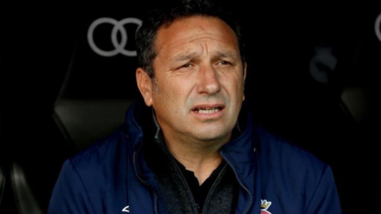 Extécnico de Carlos Vela y Jona dos Santos, en coma inducido