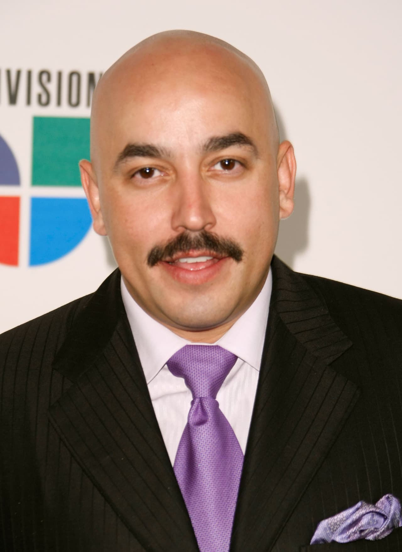 "Esta mañana quiero compartir una bella foto de una victoria grande para la familia Rivera. Lupillo, Juan y Yo (Pedro), y tambien estuvo Brenda, tuvimos un reunión por allá en la cuidad donde vive mi carnal Lupillo..."
