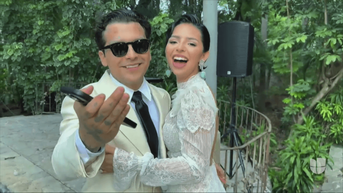 Ángela Aguilar y Nodal mandaron un mensaje a Premios Juventud 2024 tras su boda