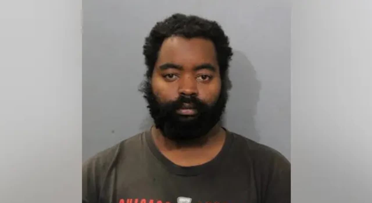 Acusan a joven de robar más de 9,000 dólares de iglesia de Lincoln Park