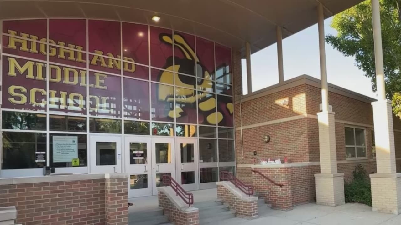 Maestro de Highland Middle School es acusado de presuntamente crear material sexual infantil con inteligencia artificial