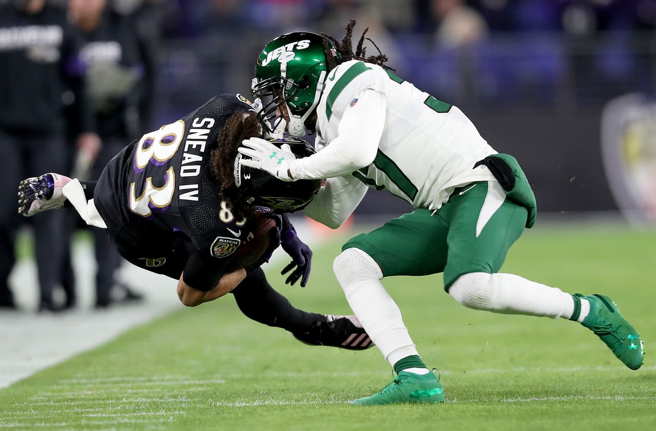 Ravens se imponen con autoridad 42-21 a New York Jets y aseguran su presencia en Playoffs.