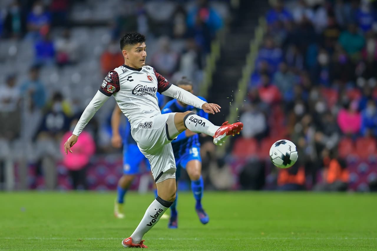 Charlie Rodríguez y Rafa Bacca son los encargados de batir las redes de Jonathan Rodríguez en la victoria de Cruz Azul 2-0 sobre Tijuana.