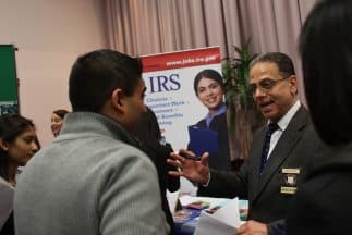 La documentación requerida para solicitar un ITIN nuevo o solicitar su renovación es el formulario W-7. El IRS recomienda leer muy bien las instrucciones antes de iniciar el proceso. La información está disponible en varios idiomas incluído el español.